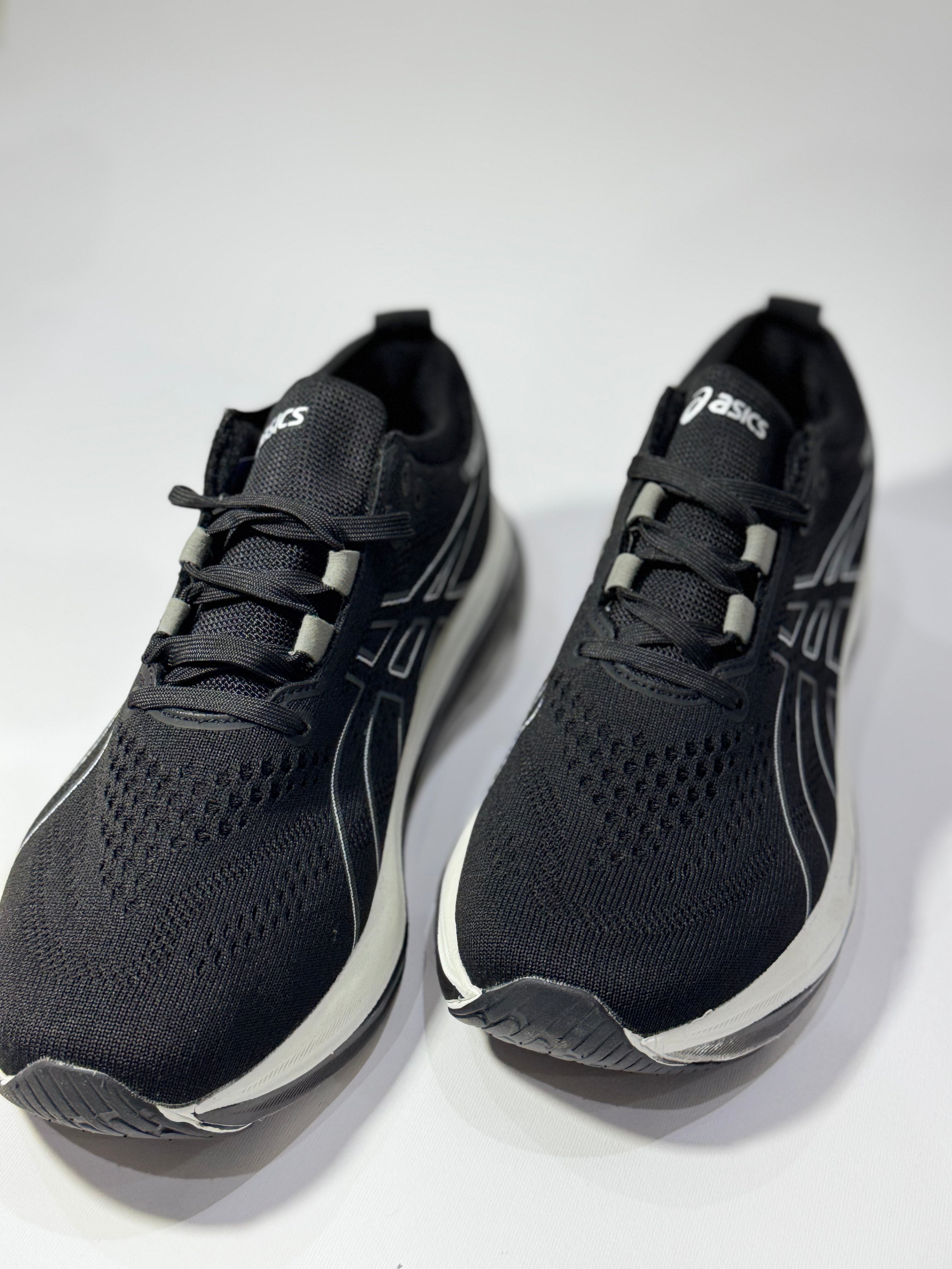 أسيكس نيمبس 28