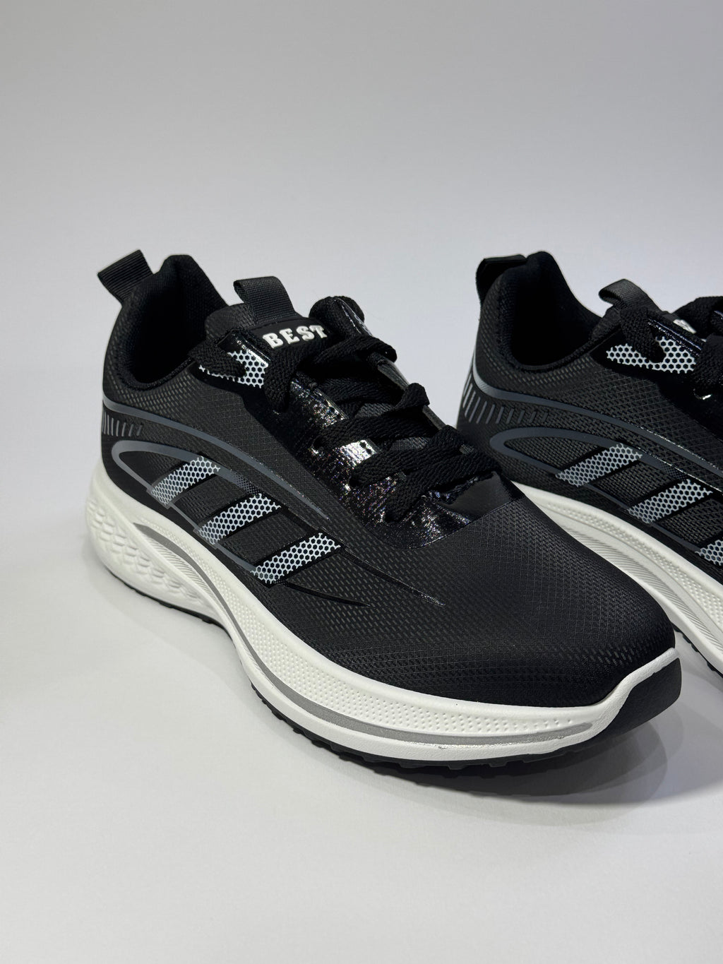 Area22 Signature Black حذاء