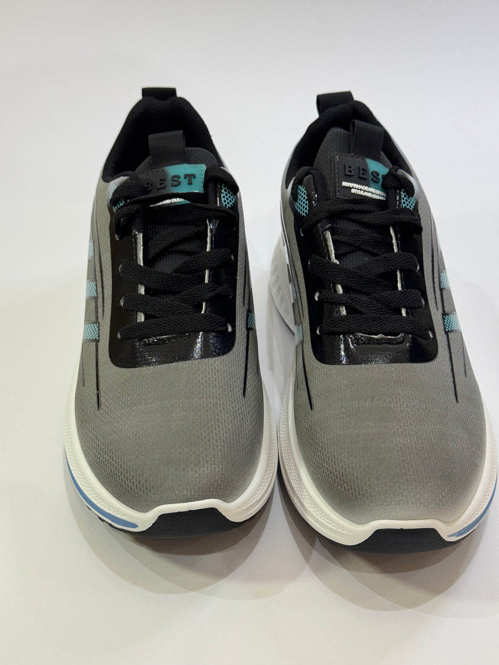 Area22 Signature Grey حذاء