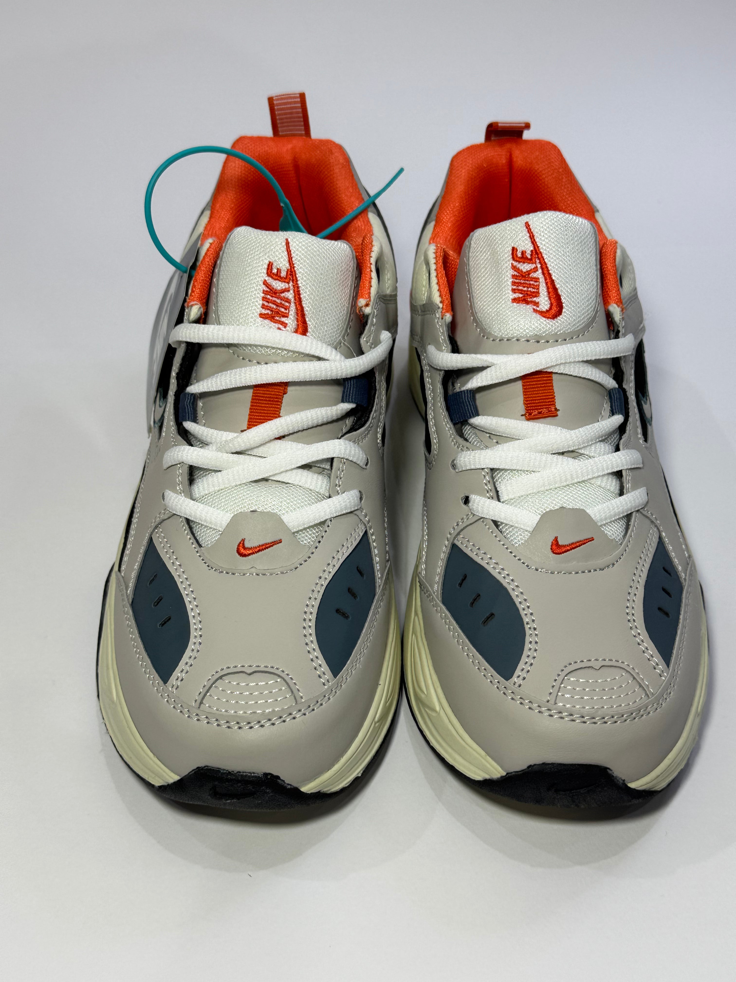 حذاء نايك سنيكر