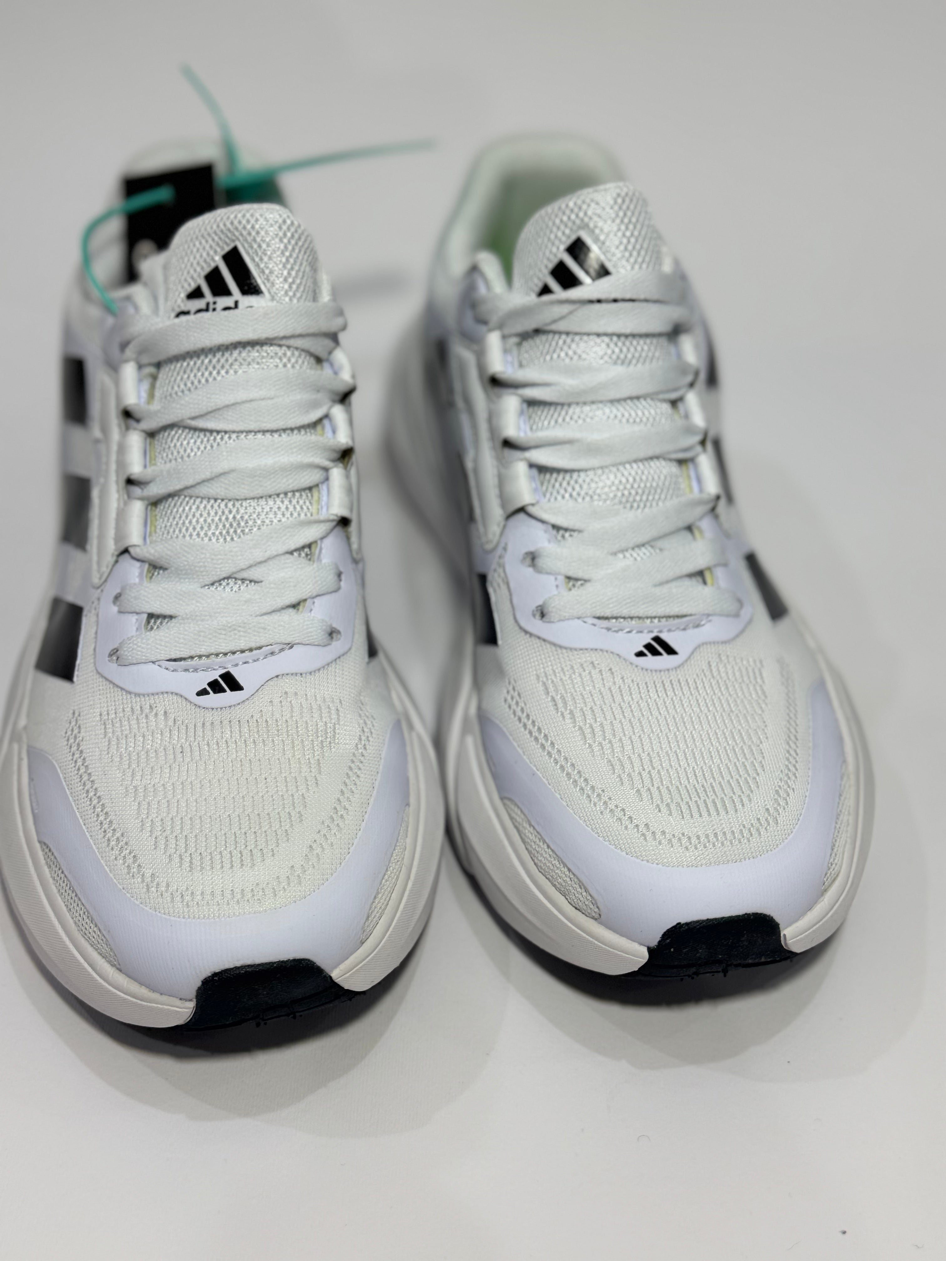 حذاء أديداس ألترا بوست