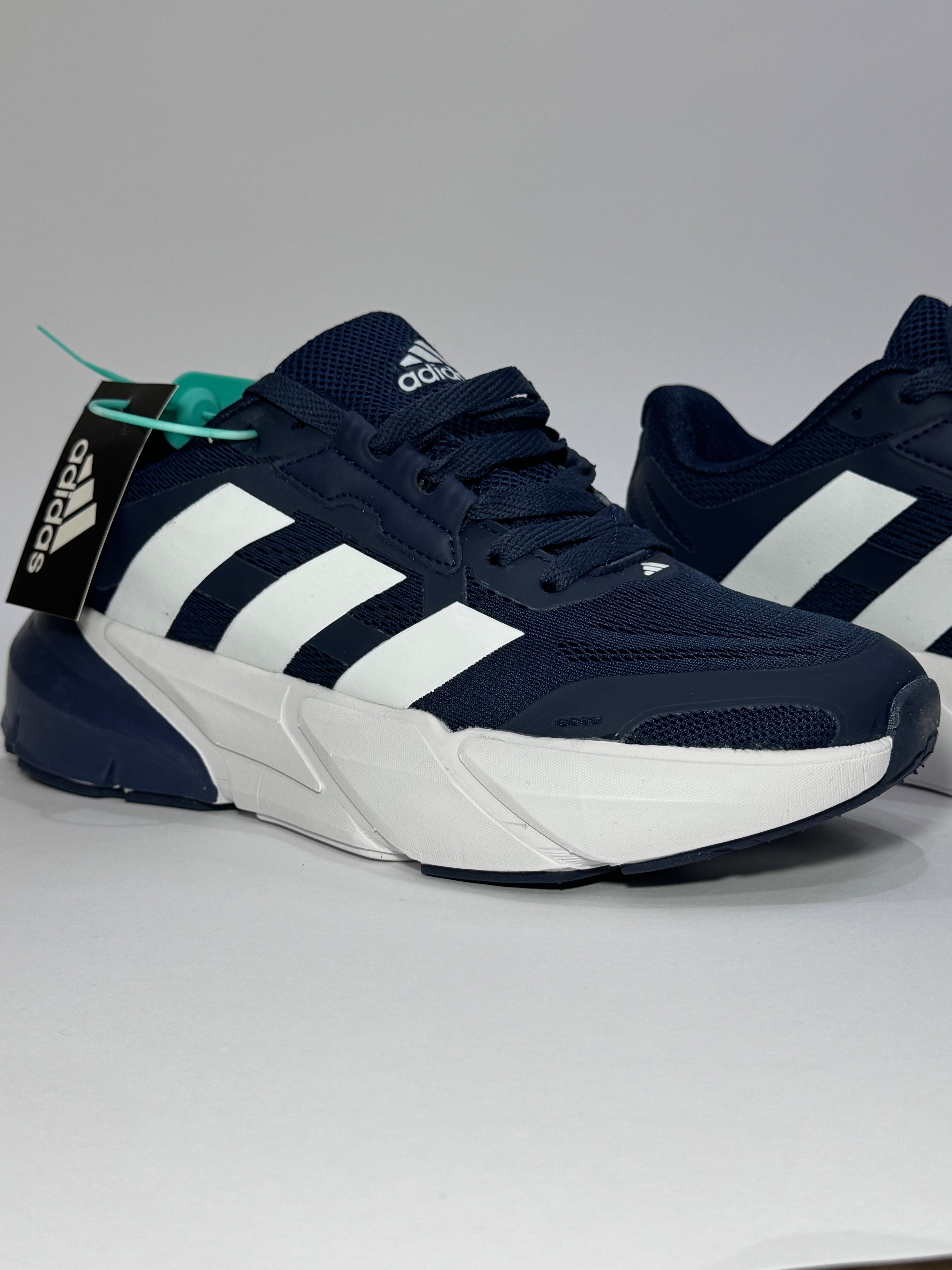 حذاء اديداس ألترا بوست