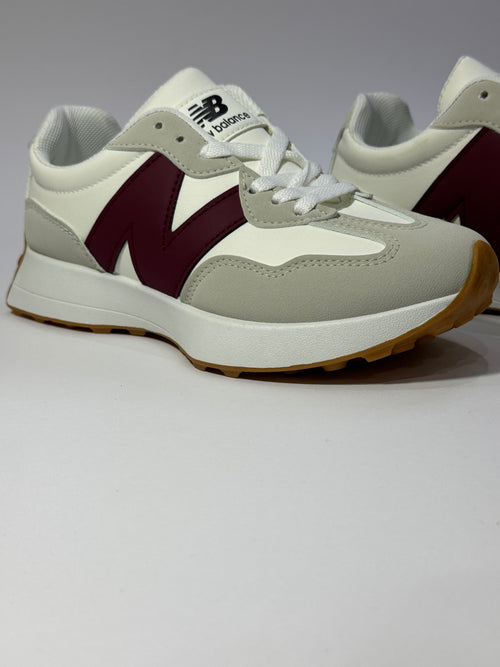 327 حذاء نيوبلنس